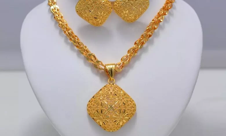 fake-gold-jewelry